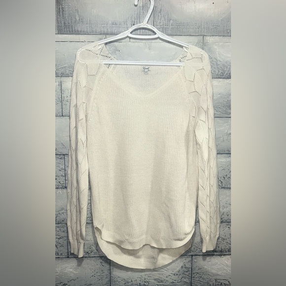 SOLD Kismet Maxine Pointelle Sleeve Popover Cream Sweater Medium V Neckline - Picture 2 of 6
